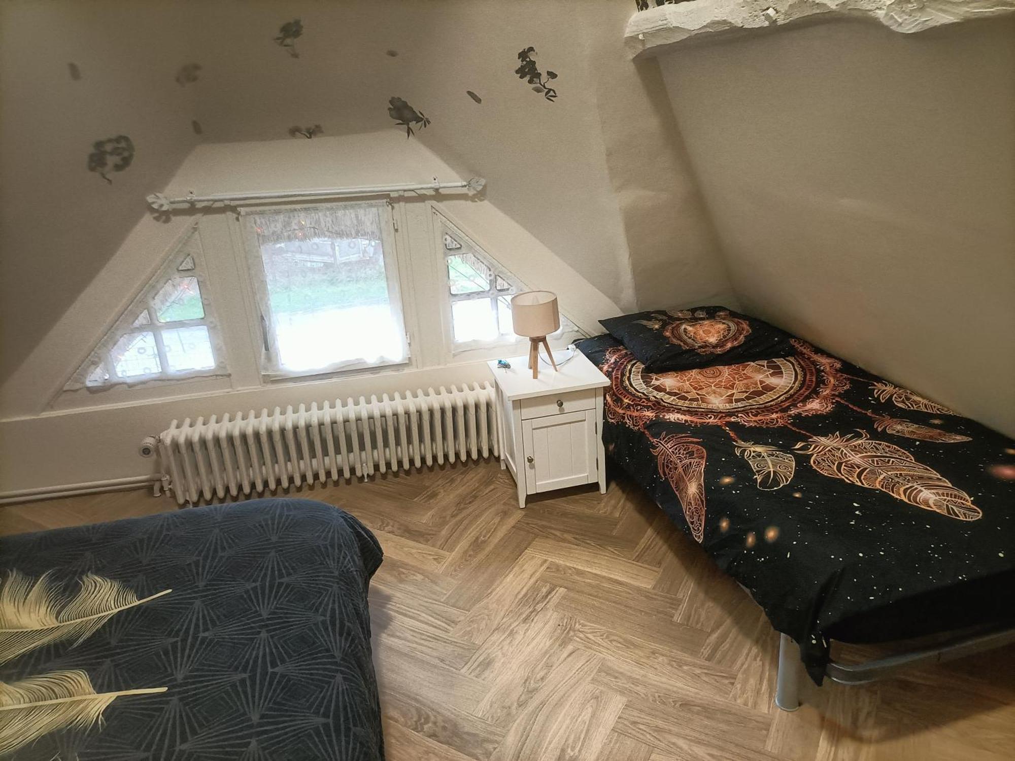 Chaumiere Du Chateau D'O Et Sa Mini Ferme ,Gite 21Couchages Goupil-Othon Exterior foto